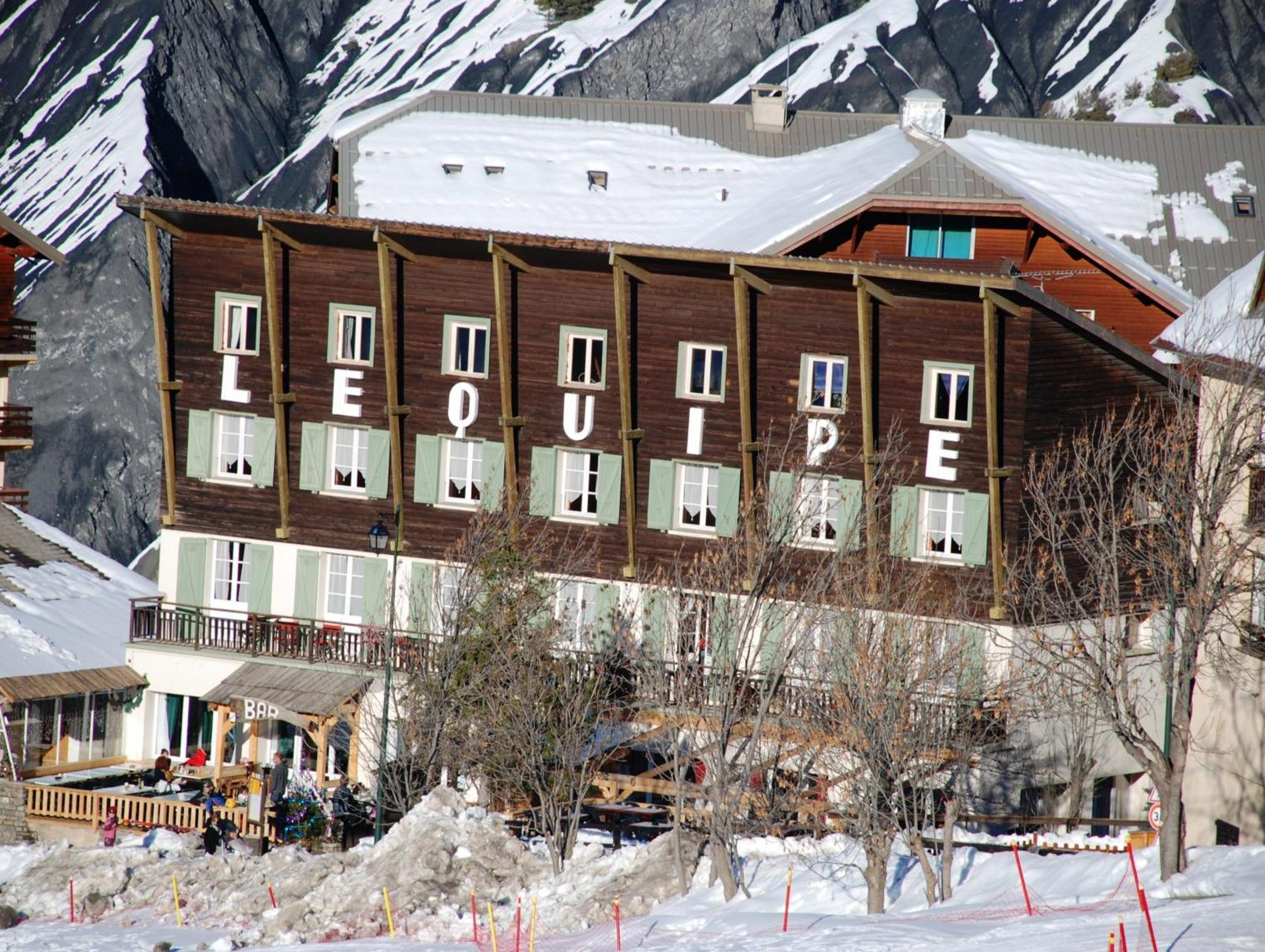 Hôtel l'Équipe Le Sauze Exterior foto